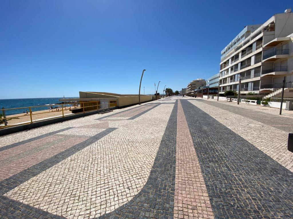 Lusitania T2 Frente Mar Em Quarteira Apartment Exterior photo